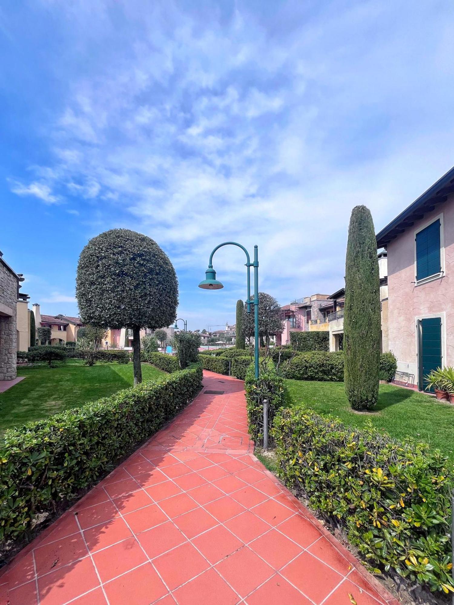 Appartement La Rocca 2-11 By Wonderful Italy à Manerba del Garda Extérieur photo